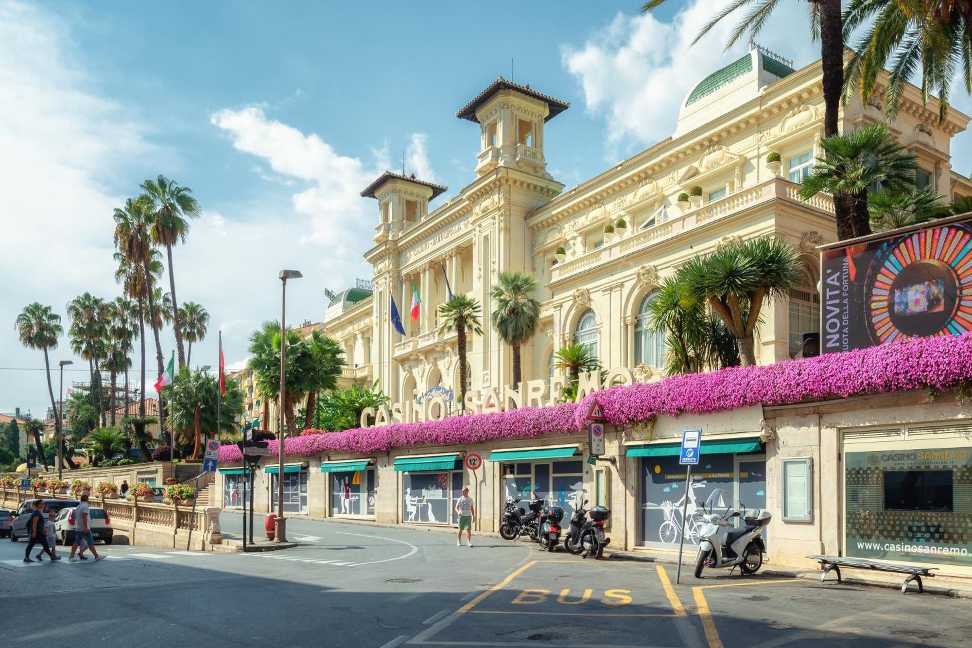 Seven Suites Apartments - Via Matteotti 178 ซานเรโม ภายนอก รูปภาพ