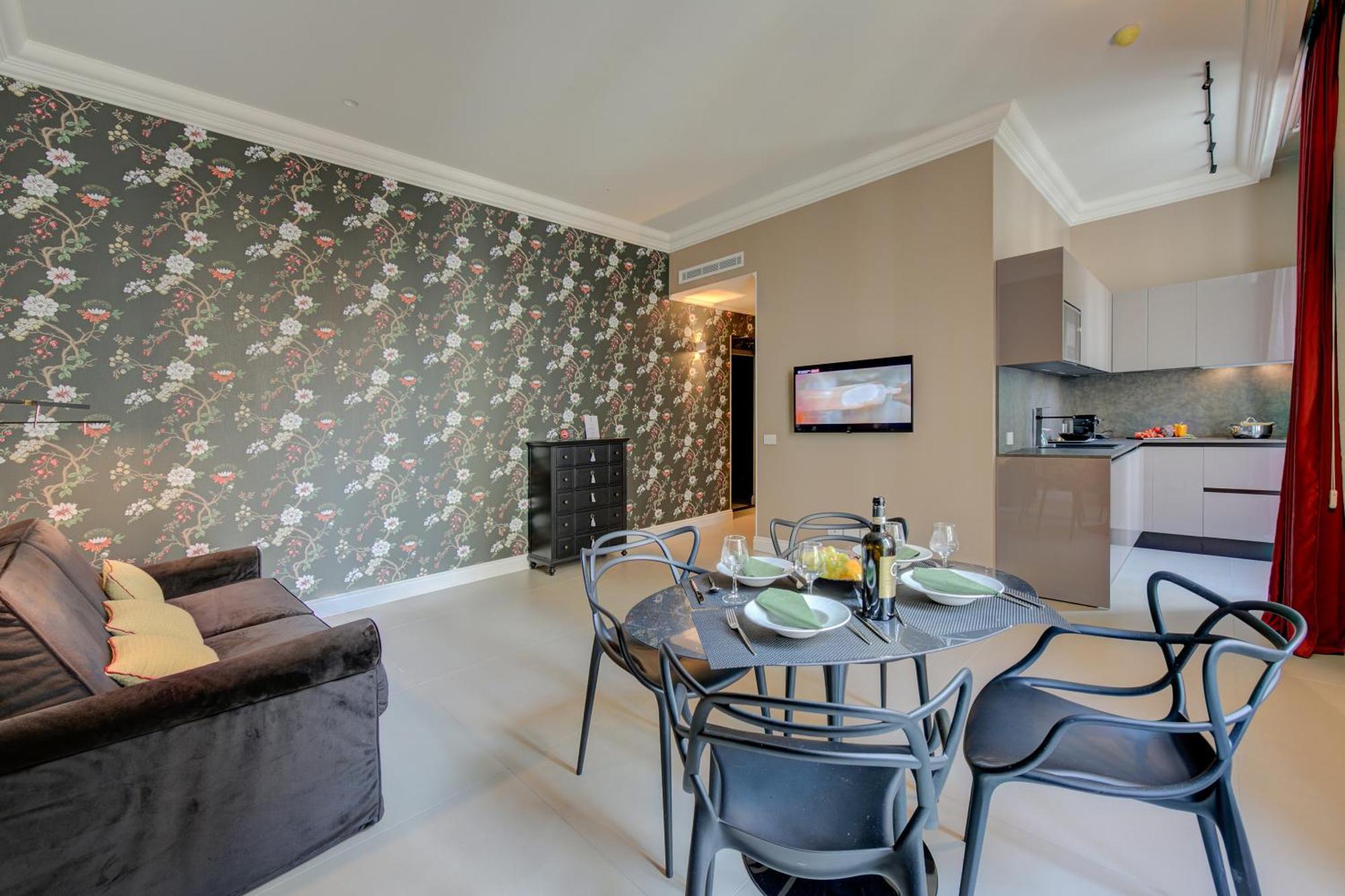 Seven Suites Apartments - Via Matteotti 178 ซานเรโม ภายนอก รูปภาพ
