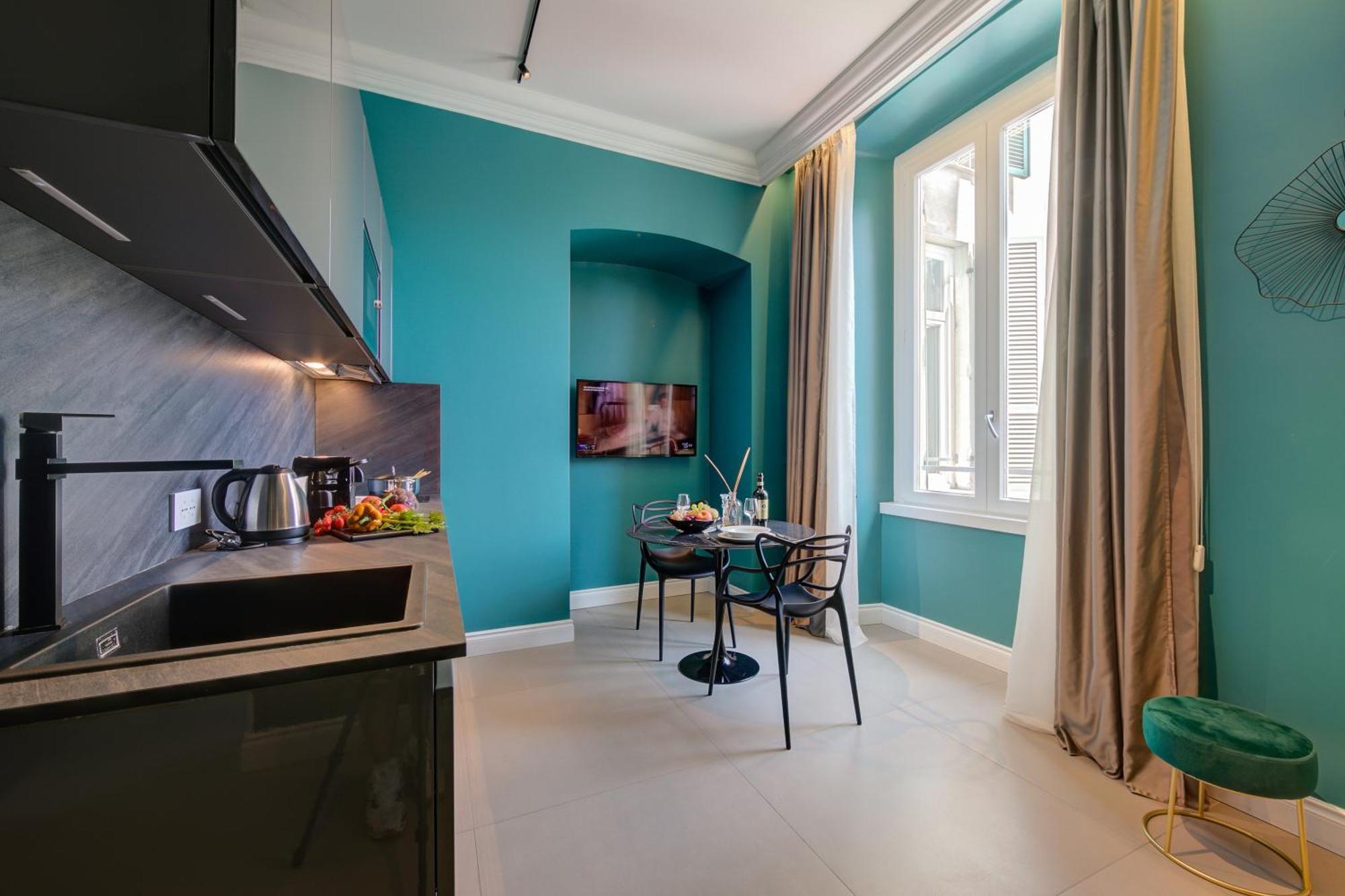 Seven Suites Apartments - Via Matteotti 178 ซานเรโม ภายนอก รูปภาพ